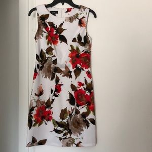 Sleeveless summer dress